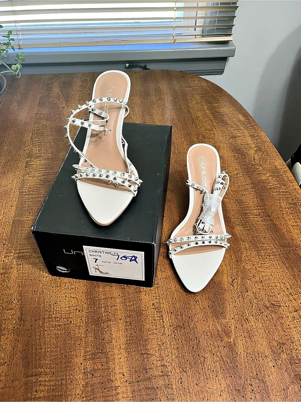 Unilady Studded Heels in White size 7 Brand New